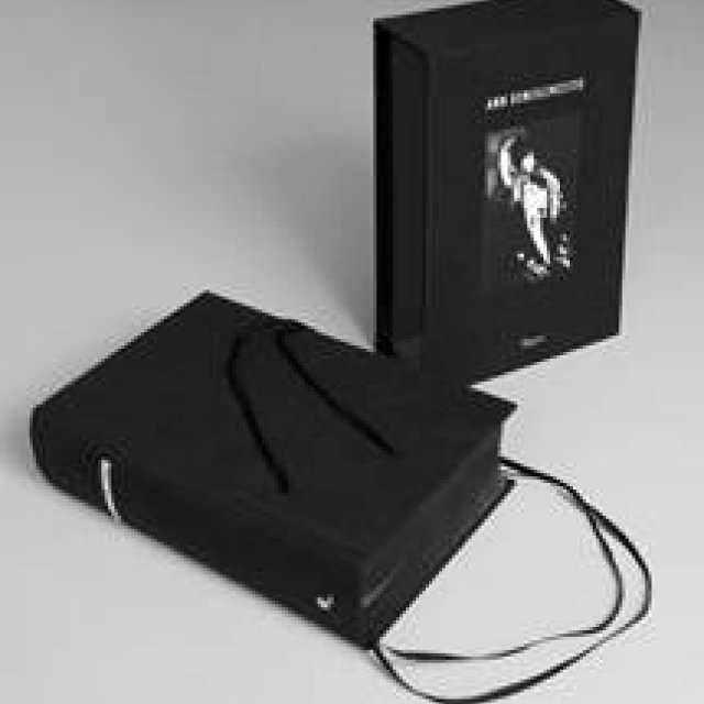 ANN DEMEULEMEESTER｜アン・ドゥムルメステールが初の書籍を出版