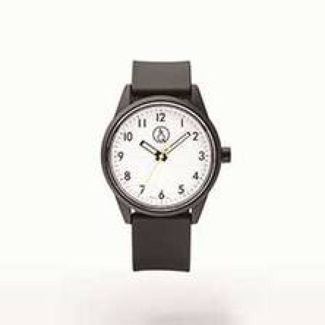 Q&Q｜「Q&Q SmileSolar」ウォッチを800本寄付