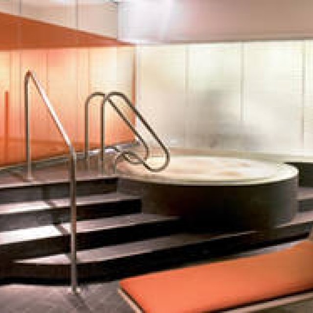 TRAVEL｜スタイリッシュなヴァージン アトランティックのラウンジ