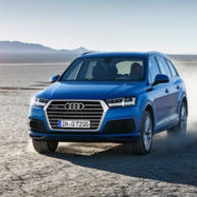 新型アウディ Q7、デトロイトに登場｜Audi
