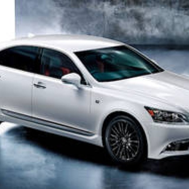 レクサスブランド日本展開10周年を記念する特別仕様車｜Lexus