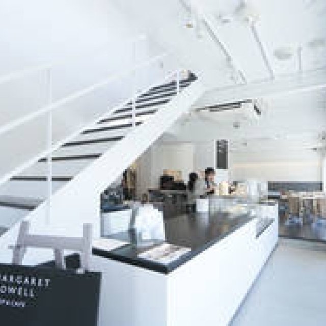 「MARGARET HOWELL SHOP ＆ CAFE 吉祥寺」がオープン｜MARGARET HOWELL