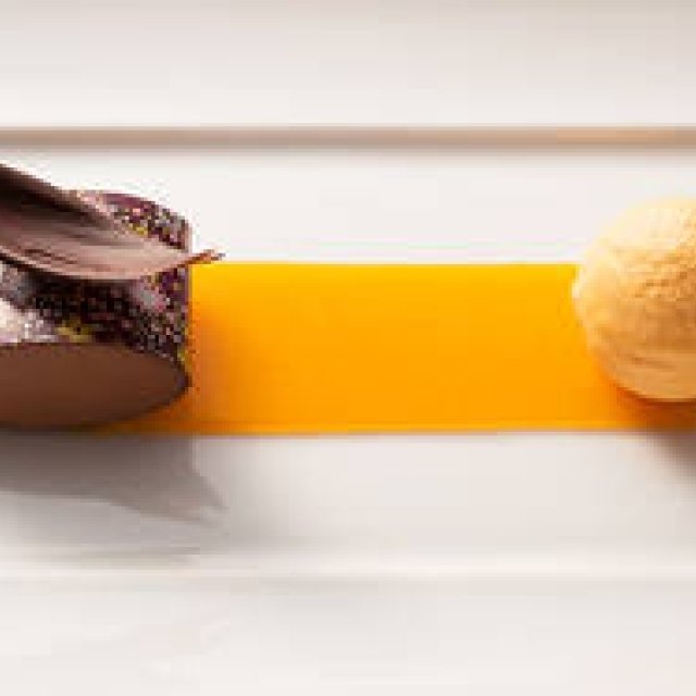 EAT｜ハイアット リージェンシー 東京と世界屈指のショコラティエ、クリスチャン・カンプリニが魅惑のコラボレーション