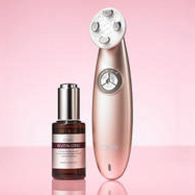 C’BON｜シーボン． タッピングや引き締めが自在にできる多機能美顔器