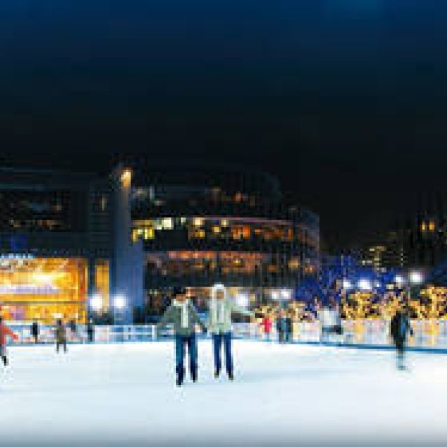 EVENT｜バレンタインシーズン、ふたりで滑ったリンクの軌跡が映像に　東京ミッドタウンで2月11日（水）～14日（土）