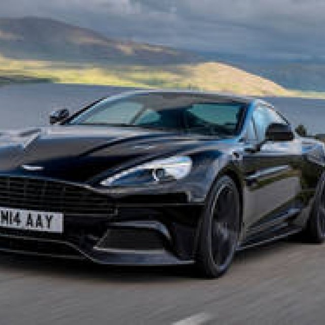 英国で乗る、2台のアストンマーティン最新モデル―ヴァンキッシュ＆ラピードS｜Aston Martin