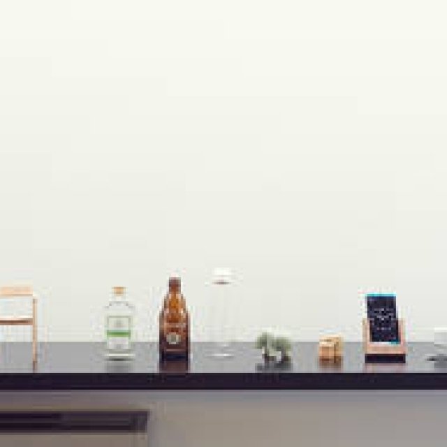 “ライフスタイルデザイン”という視座から生まれた「INFOBAR A03」｜au