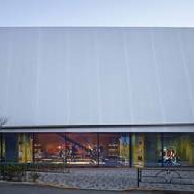 MIU MIU｜ヘルツォーク&ド・ムーロン設計によるミュウミュウ 青山店完成