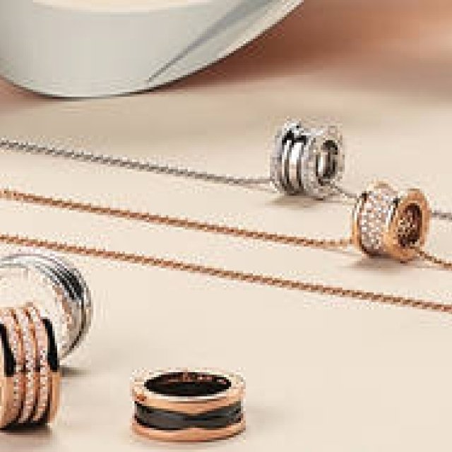 パヴェダイヤが輝くブルガリのアイコンコレクション「B.zero1（ビー・ゼロワン）」に新作登場｜BVLGARI