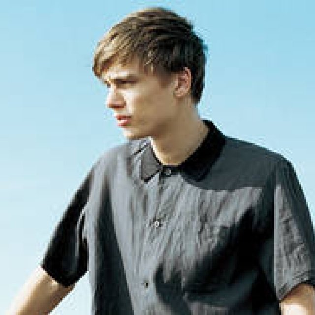 進化するマーガレット・ハウエルの初夏のスタイル｜MARGARET HOWELL