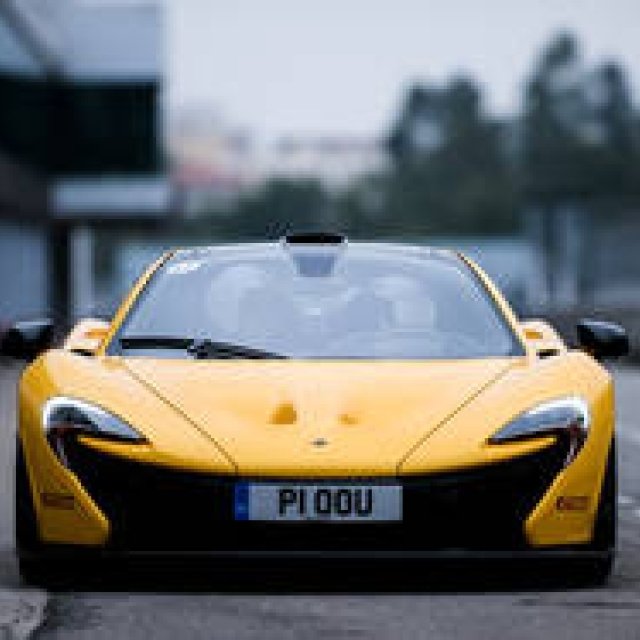 マクラーレンP1に珠海インターナショナルサーキットで試乗｜McLaren