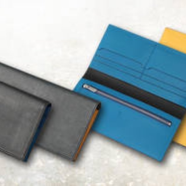 定番長財布「スぺリオ」に、コンビネーションカラーモデルが登場｜FARO 