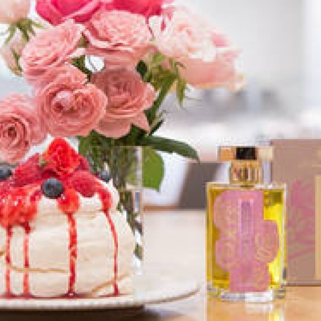 ローズベーカリー銀座に「ローズ プリヴェ」アフタヌーンティー登場｜L’Artisan Parfumeur