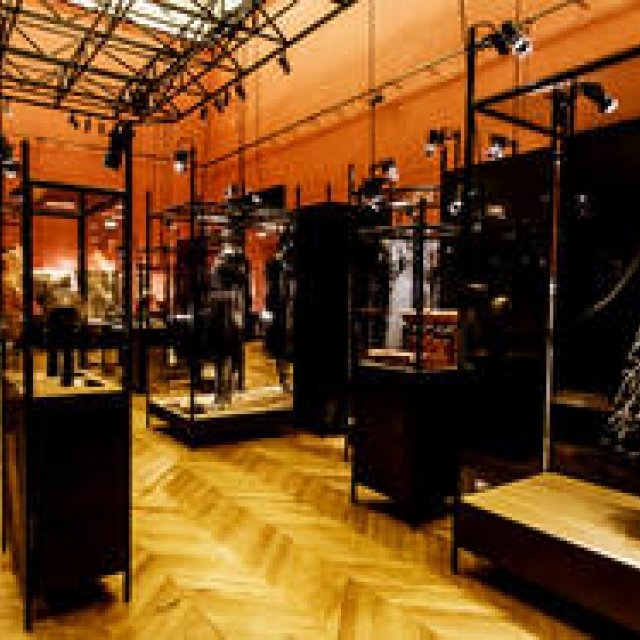 萩原輝美 連載 vol.126｜コレクションのルーツに迫るメゾンの展覧会