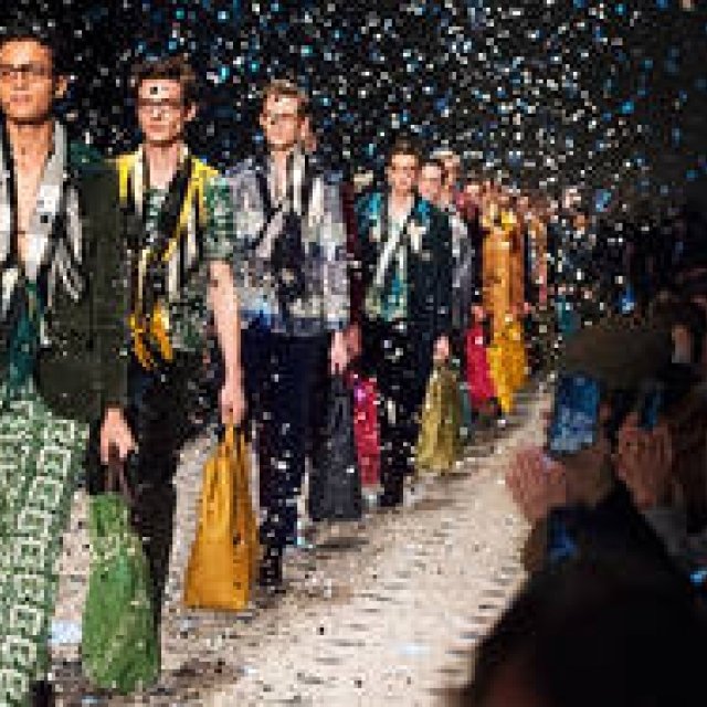 バーバリー プローサムのショーを6月15日（月）21時より、ライブストリーミング｜BURBERRY