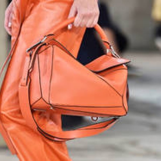 「ロエベ」のポップアップストアがエストネーション六本木ヒルズ店に誕生｜ESTNATION