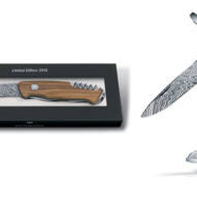130本限定「レンジャーウッド ダマスカス リミテッドエディション2015」発売｜VICTORINOX
