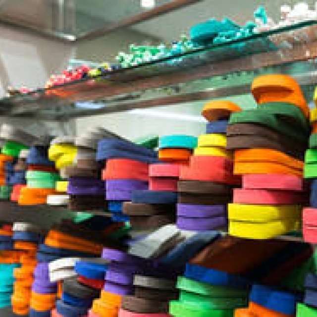 サンダルをお洒落に楽しむ「World Sandal Market」｜ISETAN MEN’S