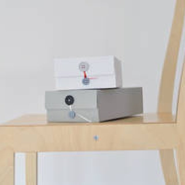 マットな質感がインテリアとも調和するティッシュボックス｜CONCRETE CRAFT 