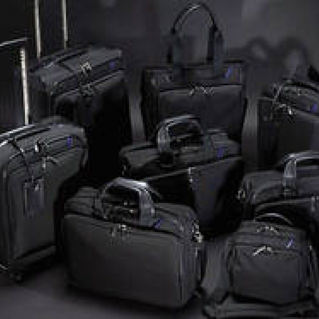 使いやすさを徹底的に研究した新生ビジネスバッグ「ANA DESIGN」デビュー｜ACE