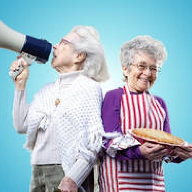 「経済成長」への答え求め、電動車いすで縦横無尽に駆け巡る｜MOVIE