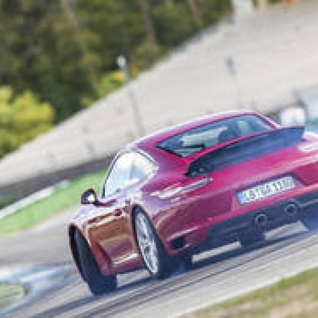 ターボ化した新世代911 カレラに迫る｜Porsche