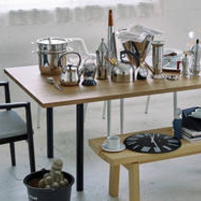 マルニ木工×アレッシィ「LIVING HOUSE 生きている家」開催｜MARUNI