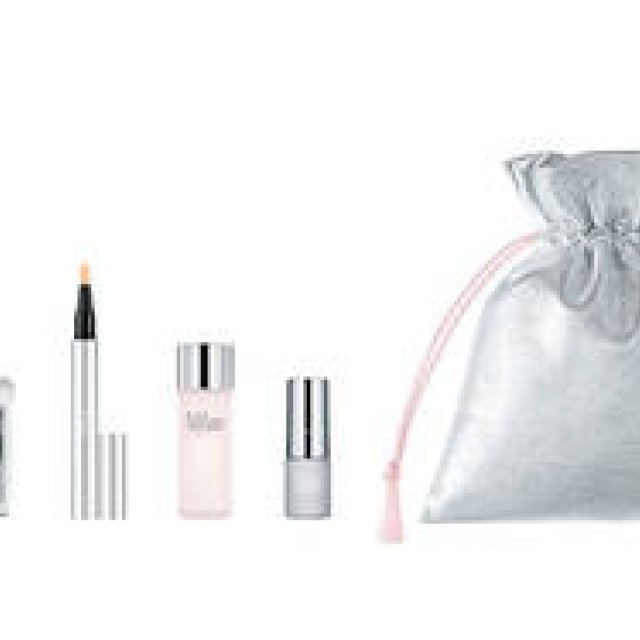 つややかな透明感あふれる肌をつくるベースメイクキット｜RMK