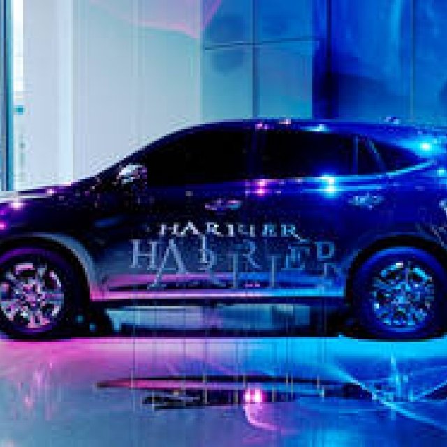 インタラクティブなアート空間が二子玉川に出現｜TOYOTA