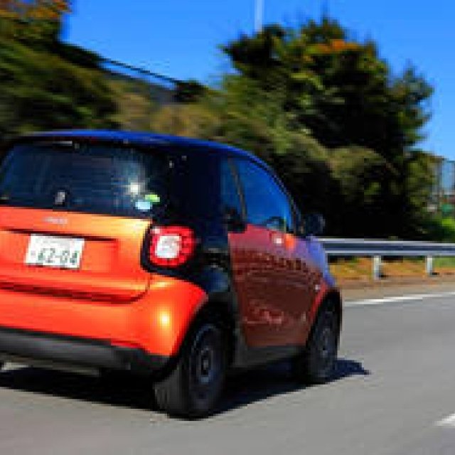 3代目へと進化した新型スマート フォーツーに試乗｜smart