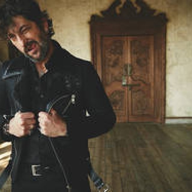 トニー・ワードをキャンペーンに起用した新作コレクションをリリース｜JUSTIN DAVIS