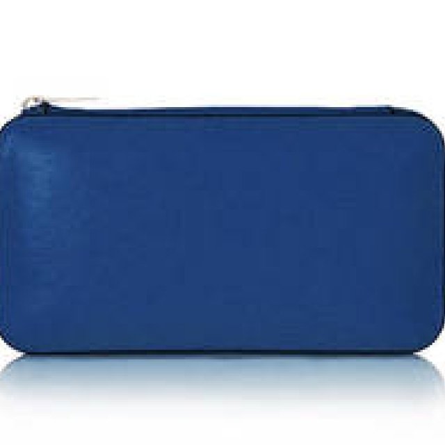 ヴァレクストラがバレンタイン向けキャンペーン｜Valextra