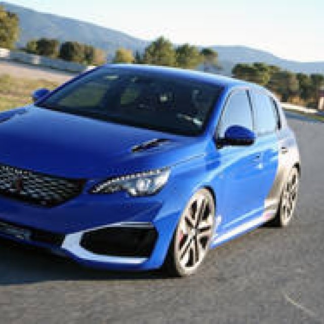 プジョー308GTi と308R HYBridに試乗｜Peugeot