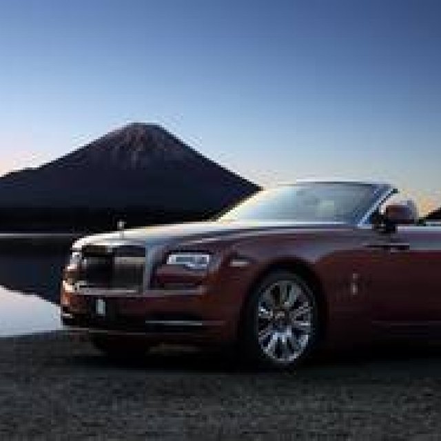 ロールズの新型オープン「ドーン」、日本での価格を発表｜Rolls-Royce