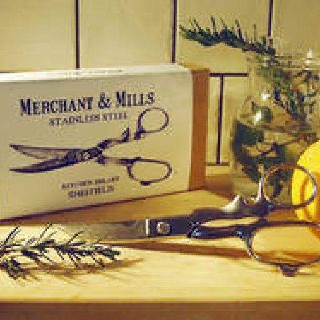 衣の次は「食」。ものづくりのなかでたどり着いた「はさみ」｜MERCHANT & MILLS