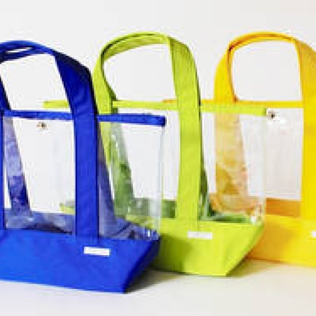 絶妙のサイズ感で好評。売り切れ必至のオリジナルプールバッグが今年も登場｜CHIGO