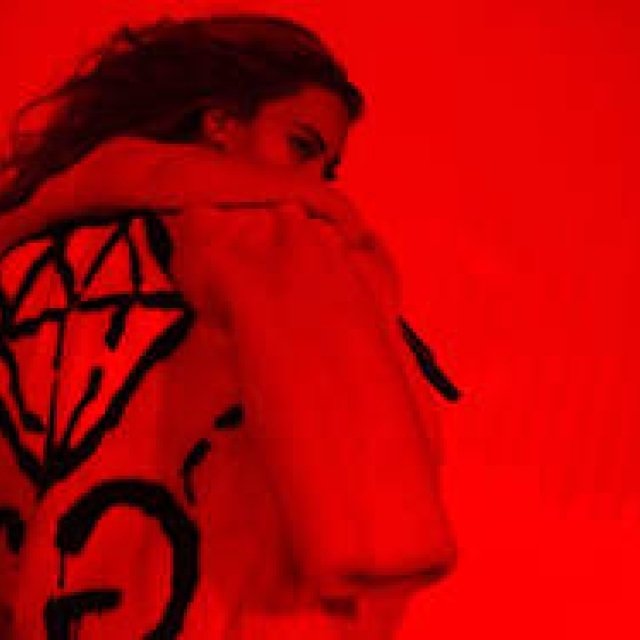 ビヨンセ 世界ツアーでアレッサンドロ・ミケーレ デザインのコスチュームを発表｜GUCCI