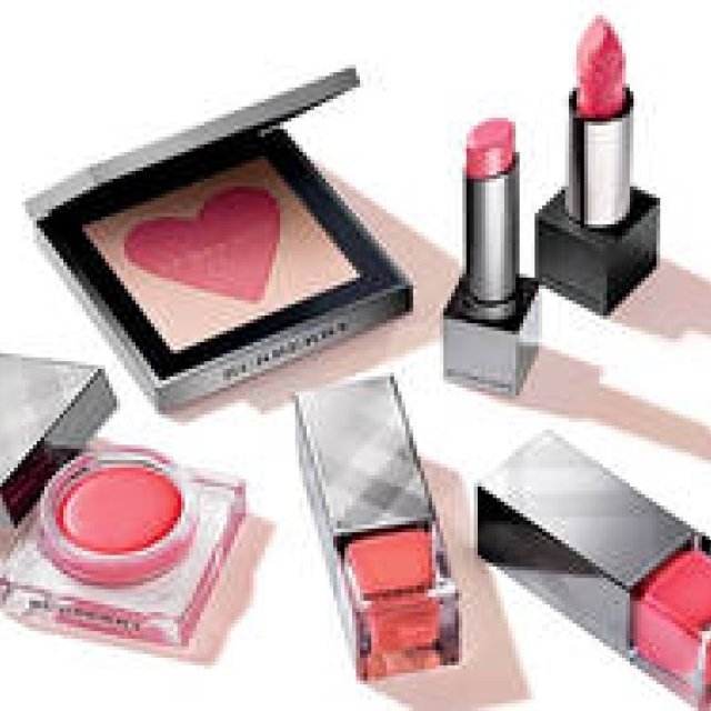 バーバリーより、サマーメイクアップコレクション発売｜BURBERRY