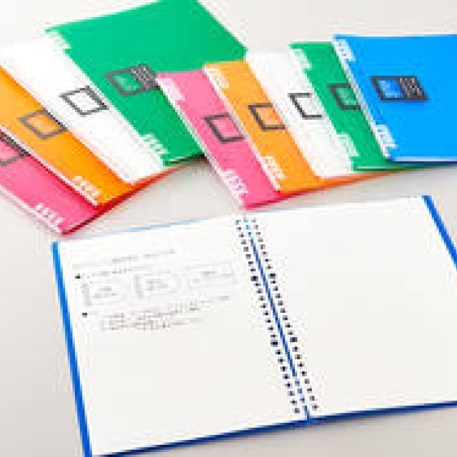 書くときにリングが手に触れない「テフレーヌ」がアップデート｜KING JIM