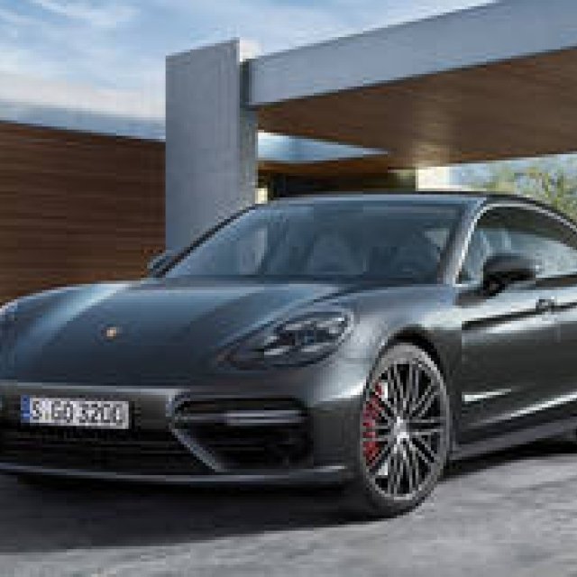 進化したパナメーラの第2世代モデルが登場｜Porsche