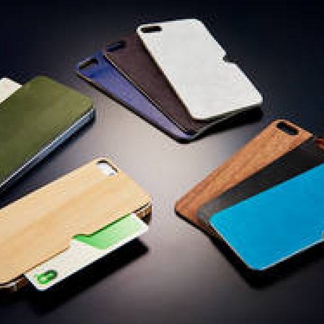 デザインと機能を兼備。iPhone SE/5s/5の背面用テクスチャーシート｜Simplism