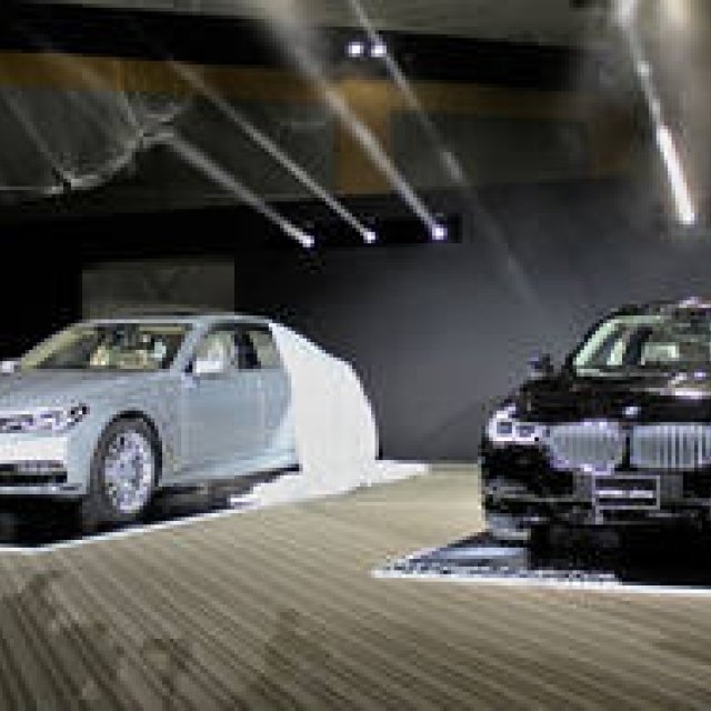 BMW 7シリーズにMパフォーマンスとPHVを追加導入｜BMW