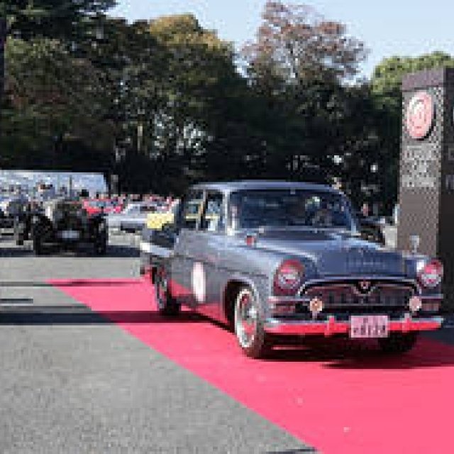 「2016 トヨタ博物館 クラシックカー・フェスティバル in 神宮外苑」が開催｜CAR