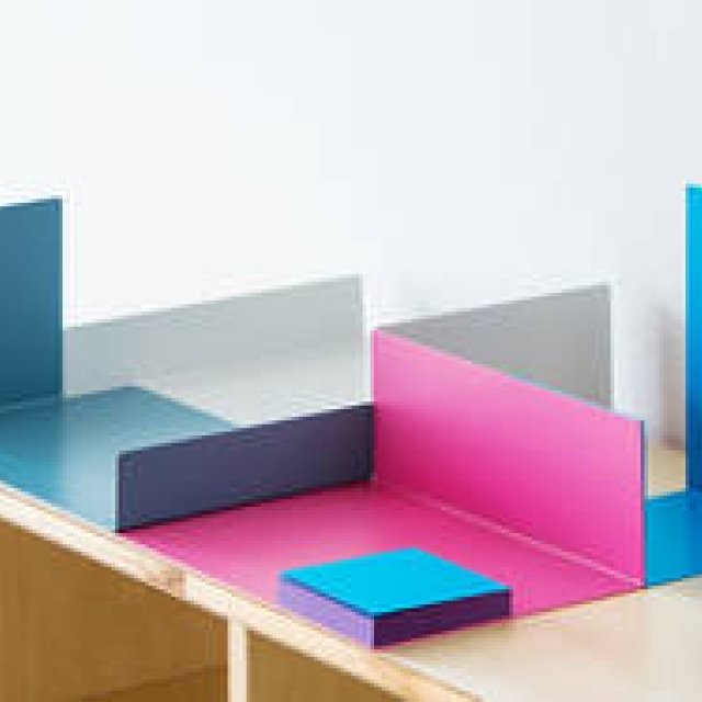 デスク上の整理整頓を色と形で楽しむ「COLOR OBJECT」｜Perrocaliente