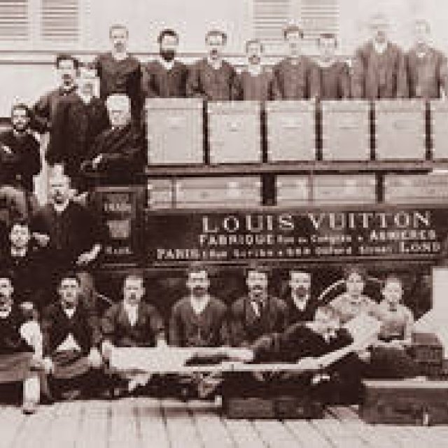 遠くまで旅する人たちに……｜LOUIS VUITTON