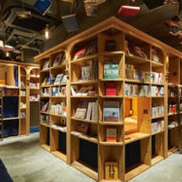 泊まれる本屋「BOOK AND BED TOKYO 京都店」がオープン｜LOUNGE