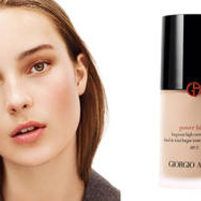 【1/11発売】重さゼロの、カバー力！ファンデーションが発売｜GIORGIO ARMANI BEAUTY