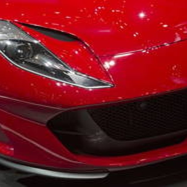 スポーツカーは2つの表現とひとつの方向性｜Geneva Motor Show