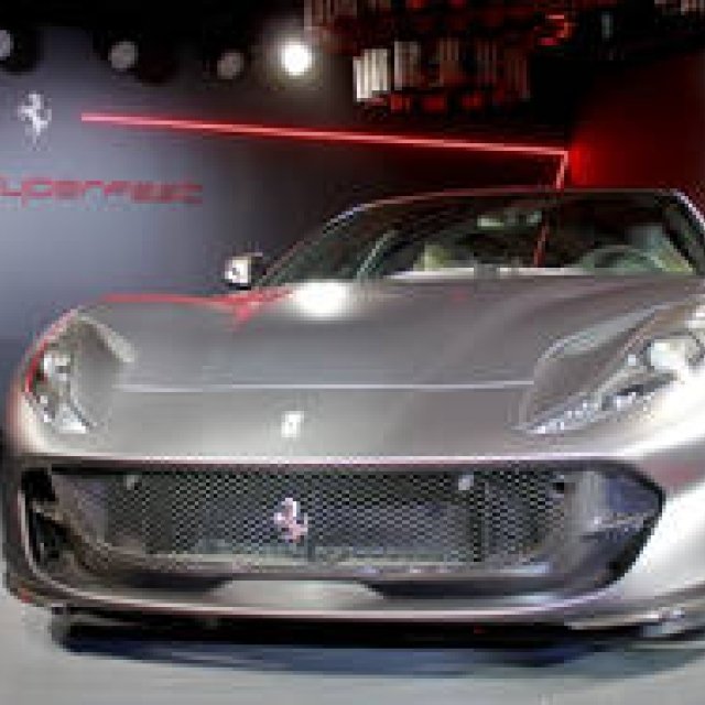 V12フェラーリ最速の812スーパーファスト、日本上陸｜Ferrari