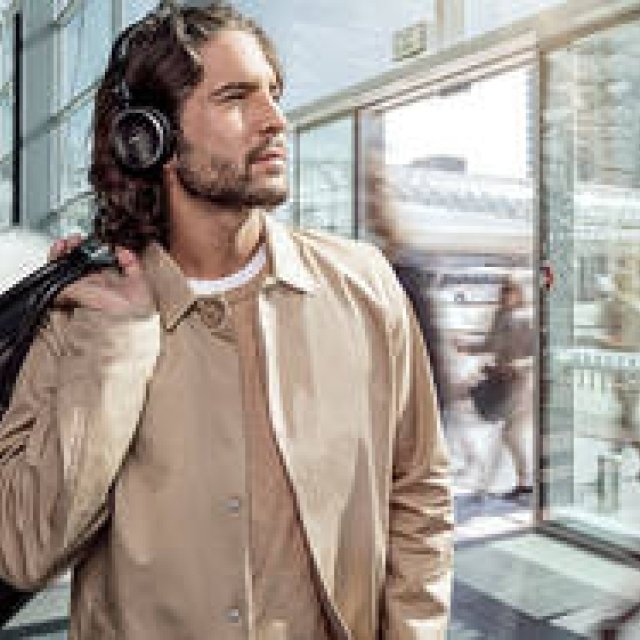 AKG初のBluetooth対応ノイズキャンセリングヘッドホン｜AKG